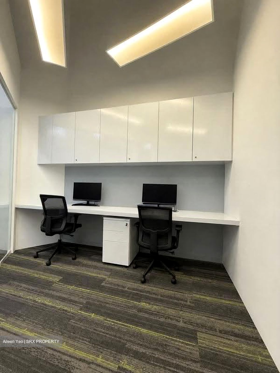 PLUS (D1), Office #622074661